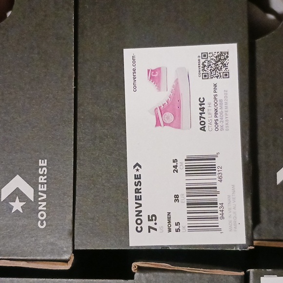 ⚫️  Converse Chuck Taylor All Star Lift Platform Varsity Shoes Site 7.5 Women - Picture 13 of 13